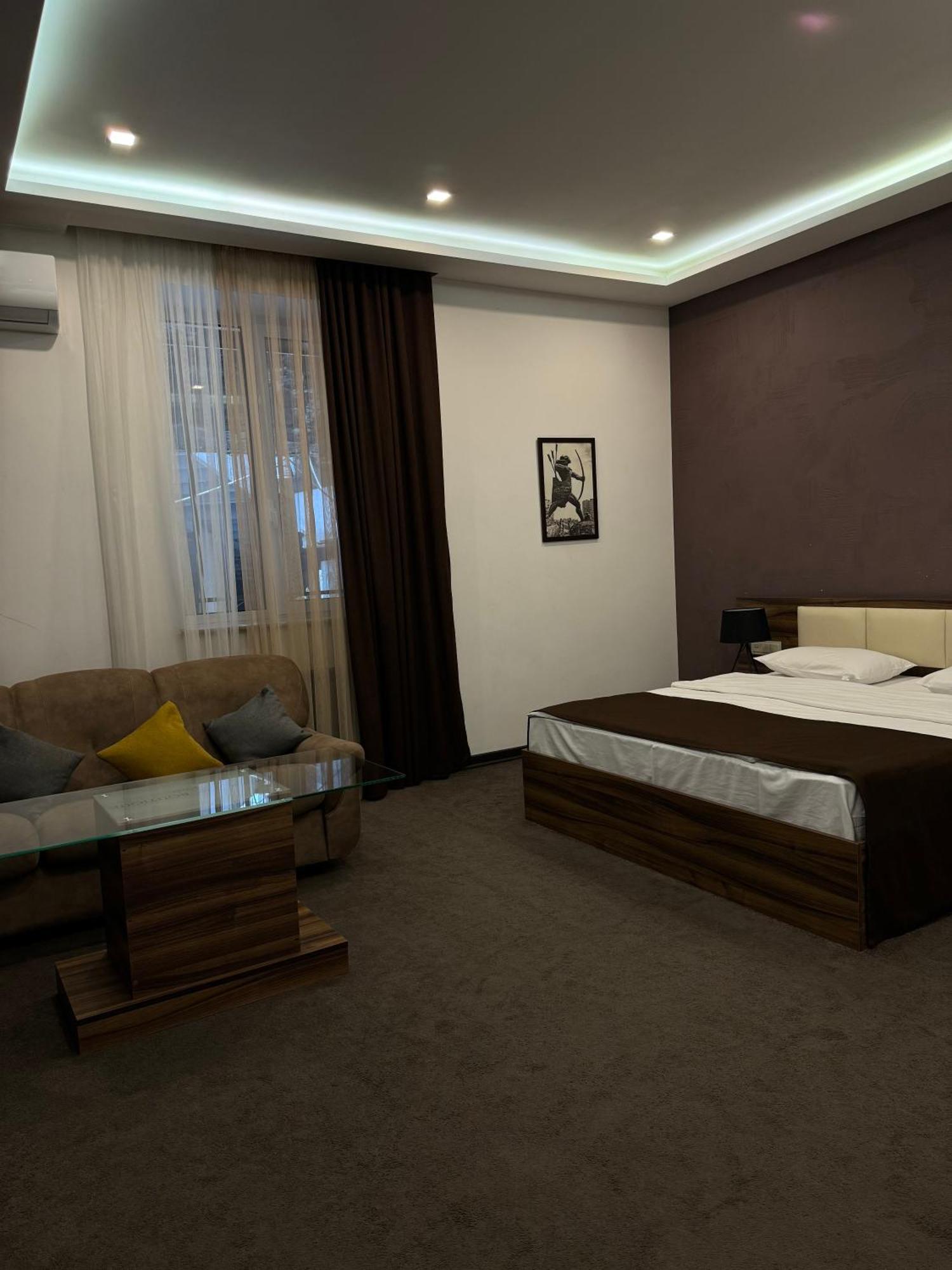 Moscow Boutique Hotel Γιερεβάν Εξωτερικό φωτογραφία