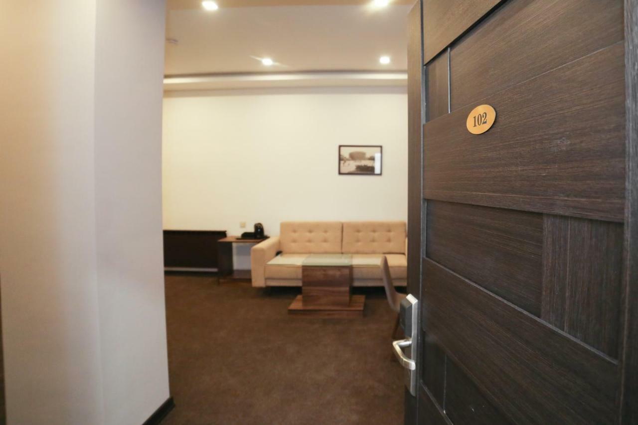 Moscow Boutique Hotel Γιερεβάν Εξωτερικό φωτογραφία