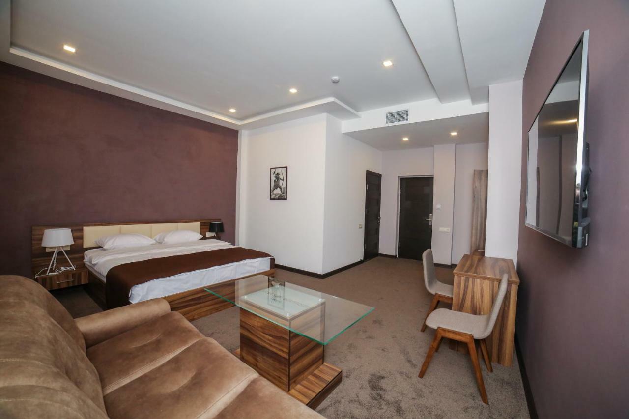 Moscow Boutique Hotel Γιερεβάν Εξωτερικό φωτογραφία